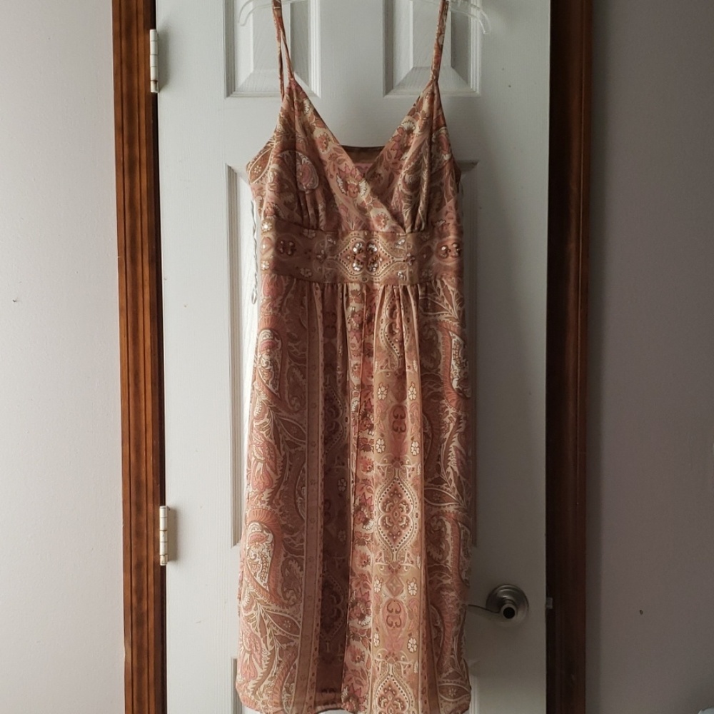 Dress - Picture 2 of 3